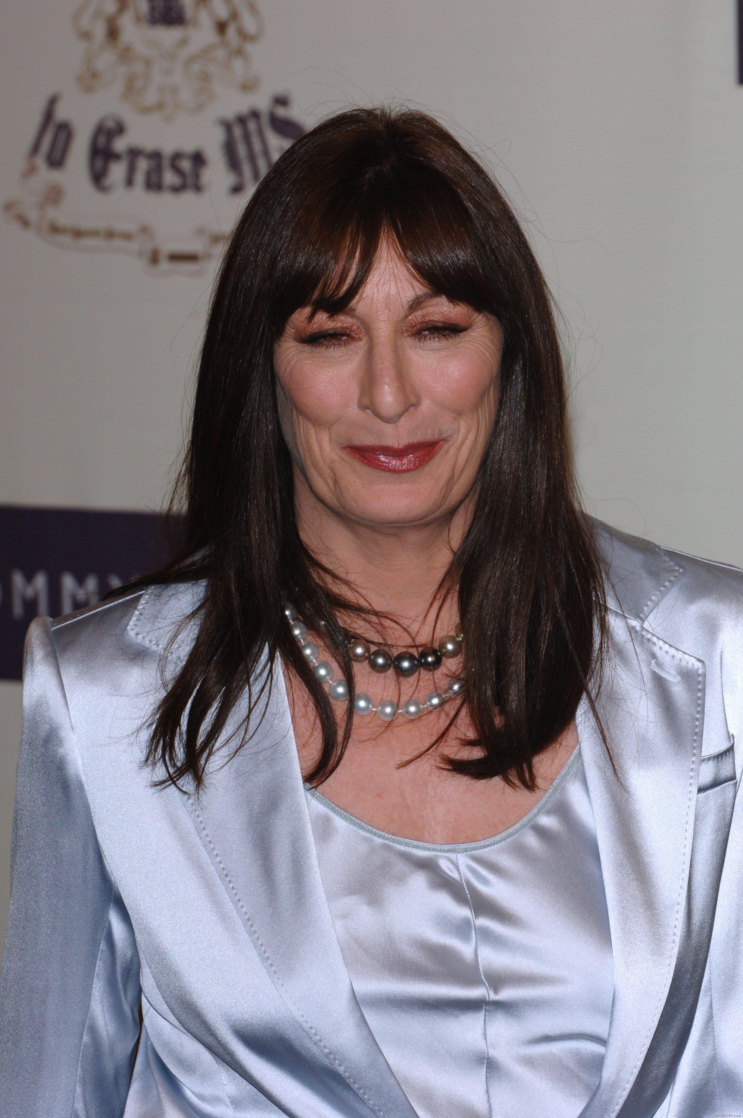 Anjelica Huston - Photo Actress