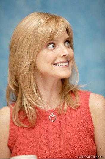 Courtney Thorne Smith Photos