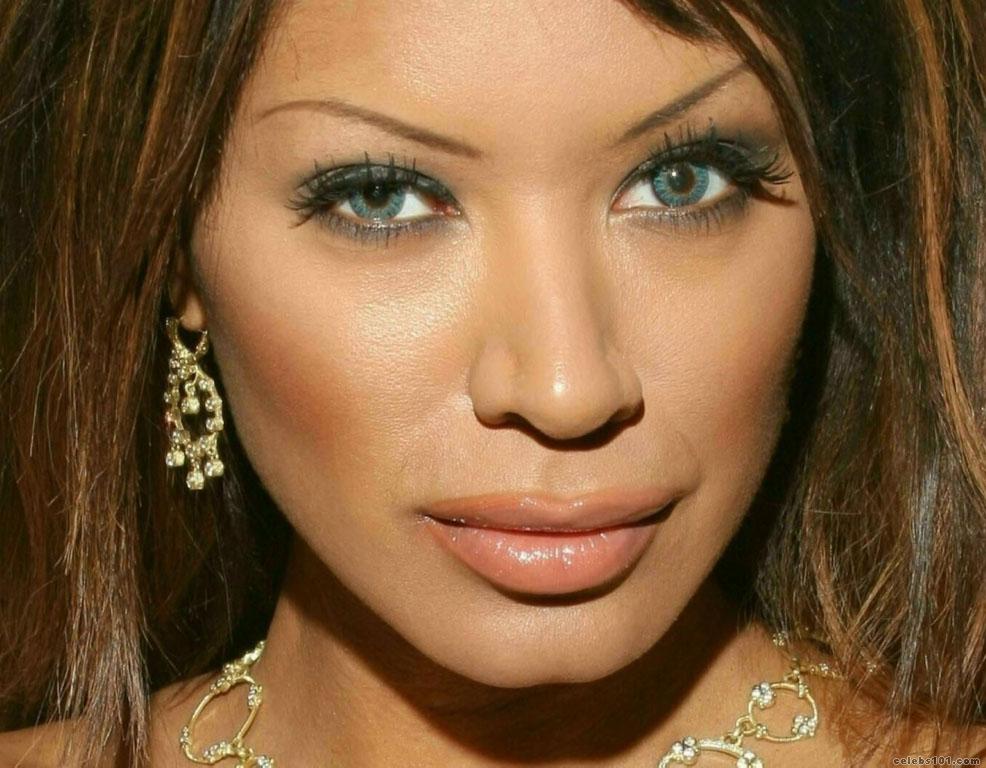 Pictures Of Traci Bingham