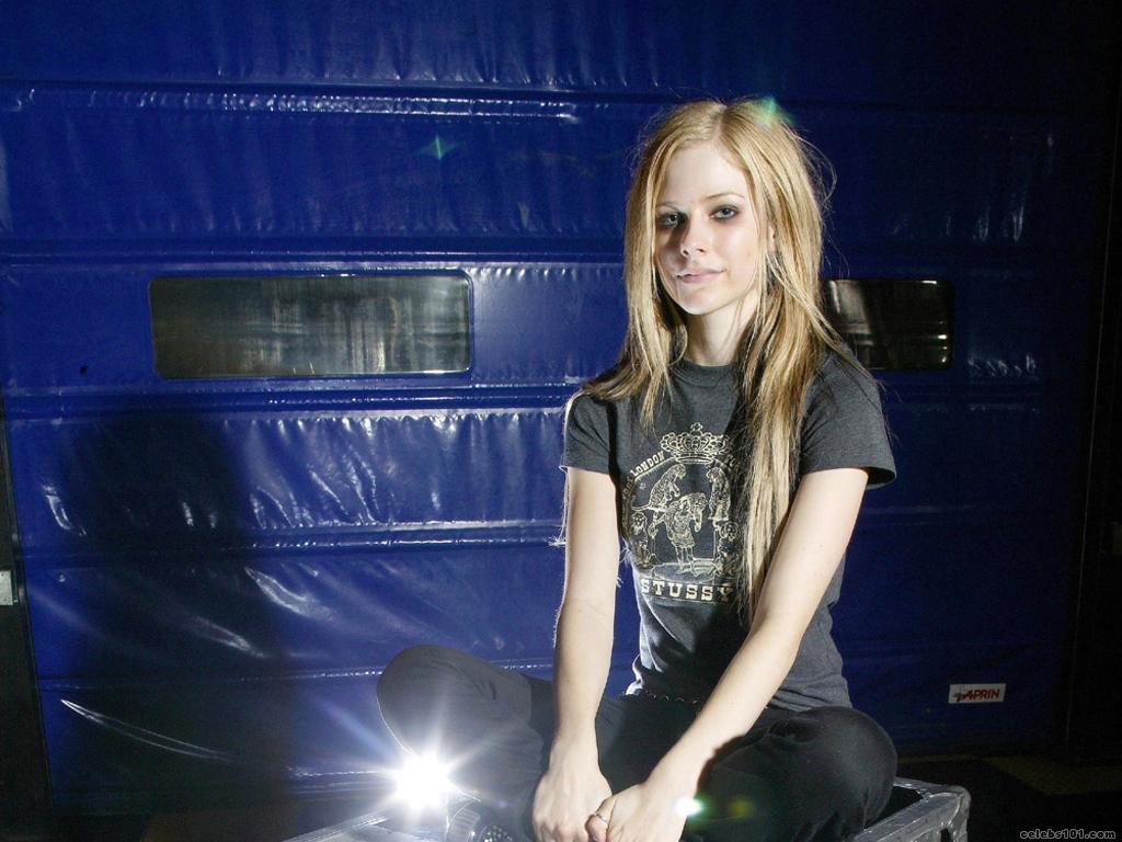 Avril lavigne losing grip