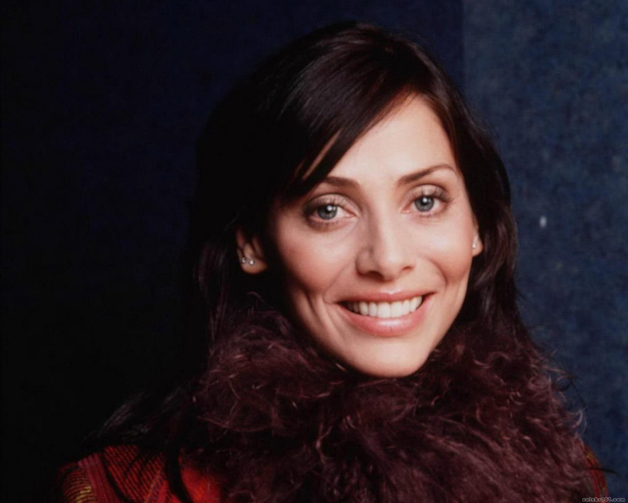 Natalie Imbruglia Wallpaper X Singers Wallpaper Download At Celebs Com