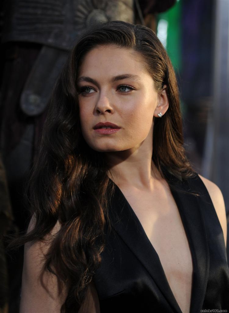 Alexa Davalos Picture Alexa Davalos Models Photo