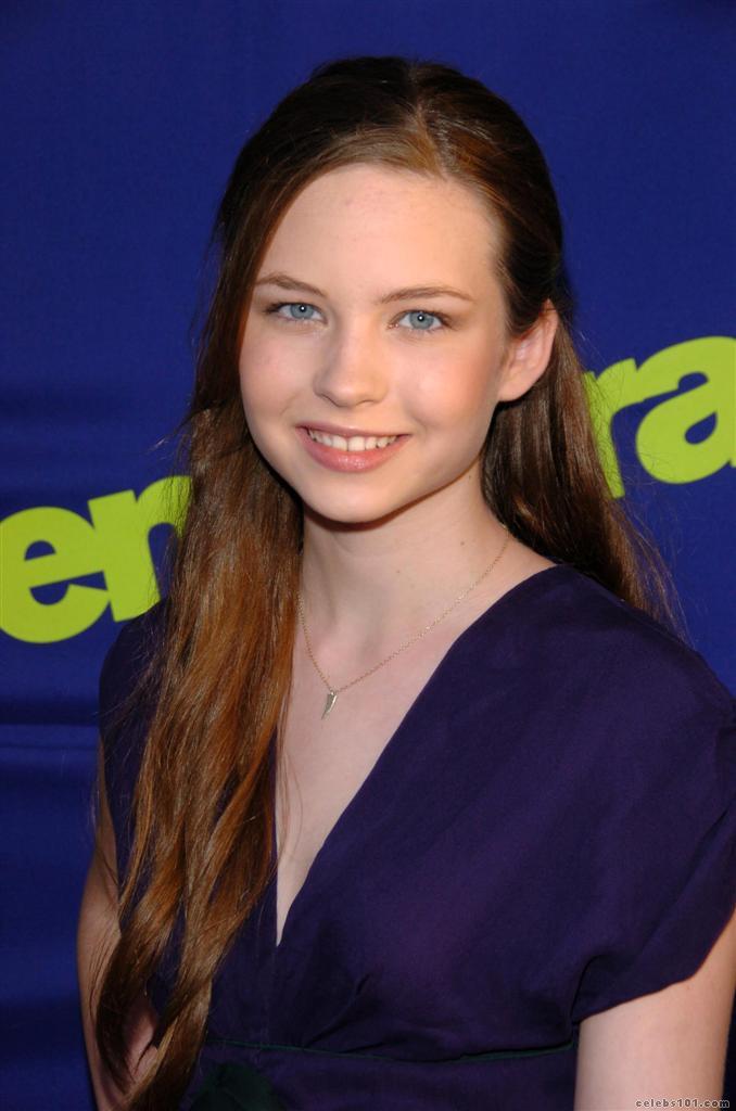 Next photo of Daveigh Chase